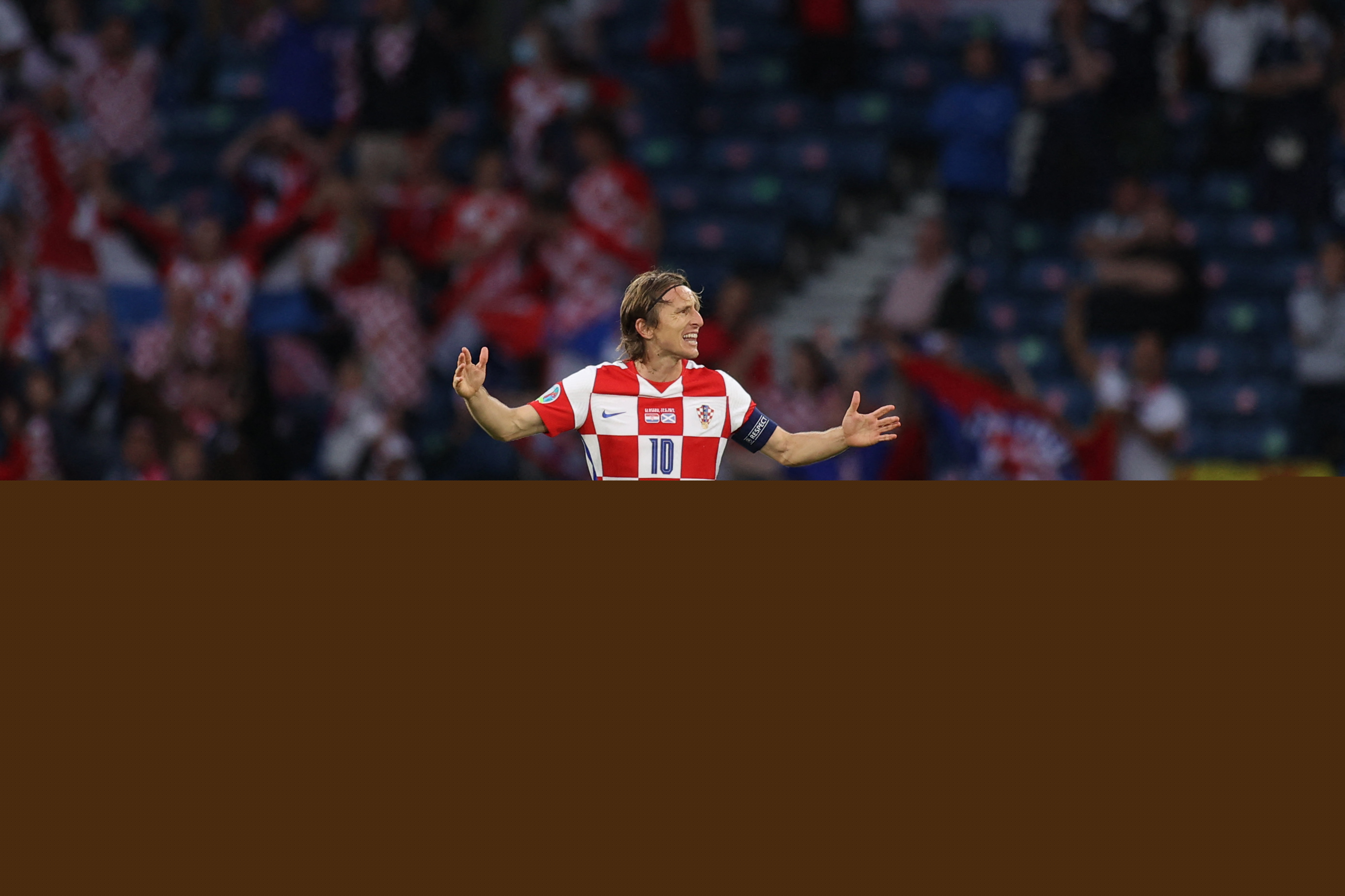 埃及媒体：马尔穆什因与女友订婚将缺席对乌兹别克斯坦的比赛