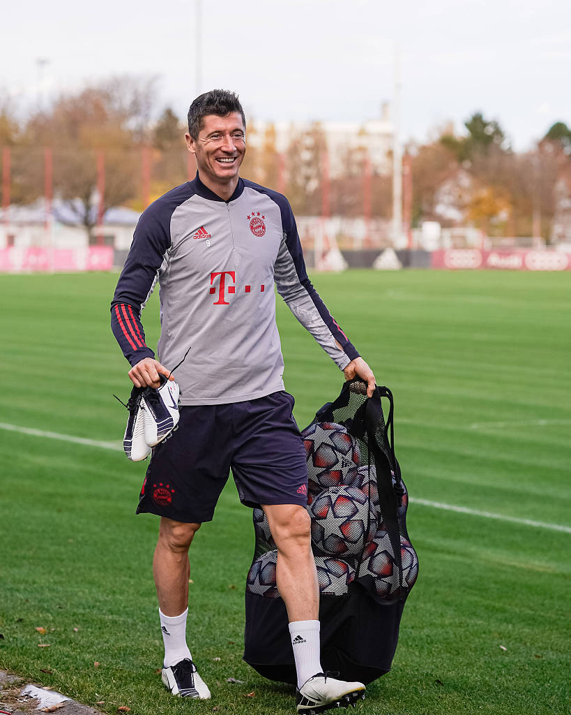 唐斯是尼克斯过去50年来砍35+15+5次数最多的球员